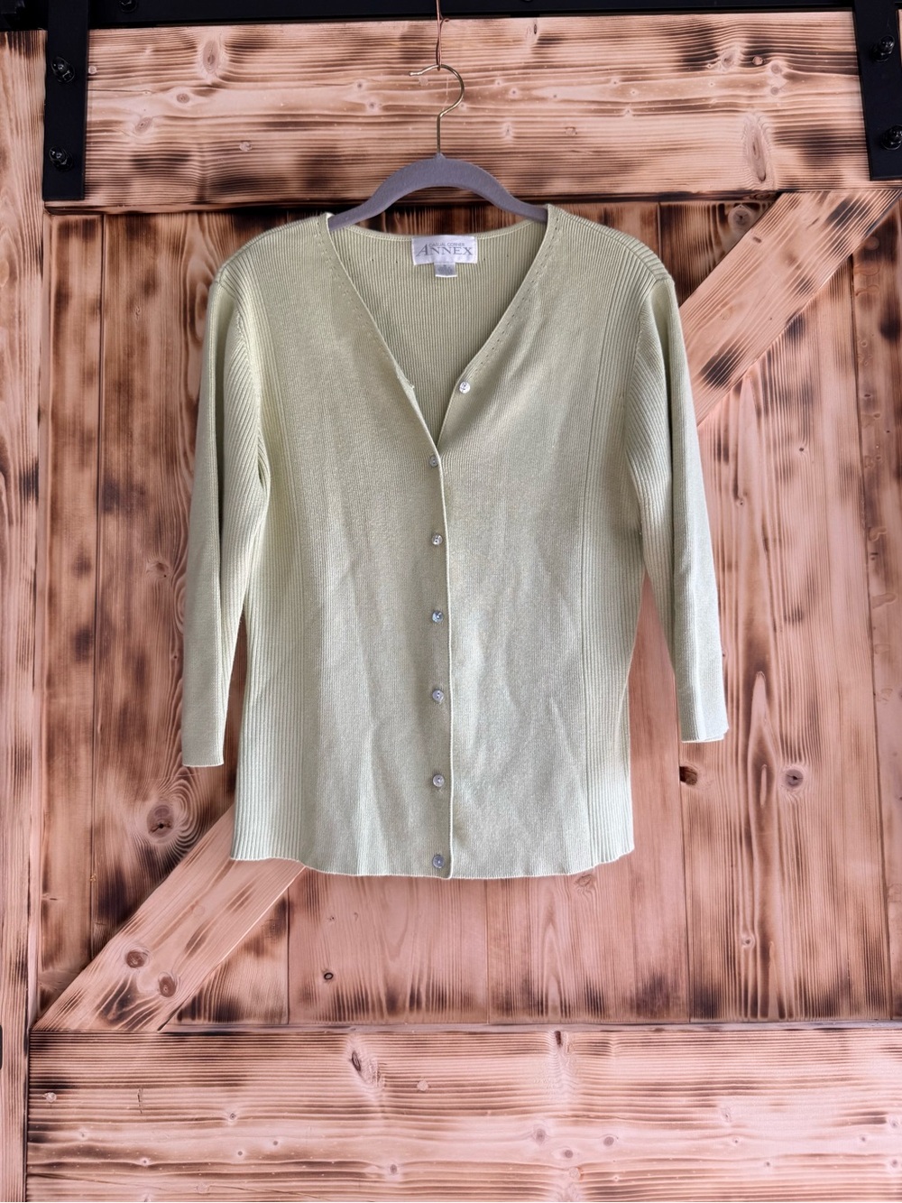 Annex Light Green V‑Neck Button-Down Knit Top